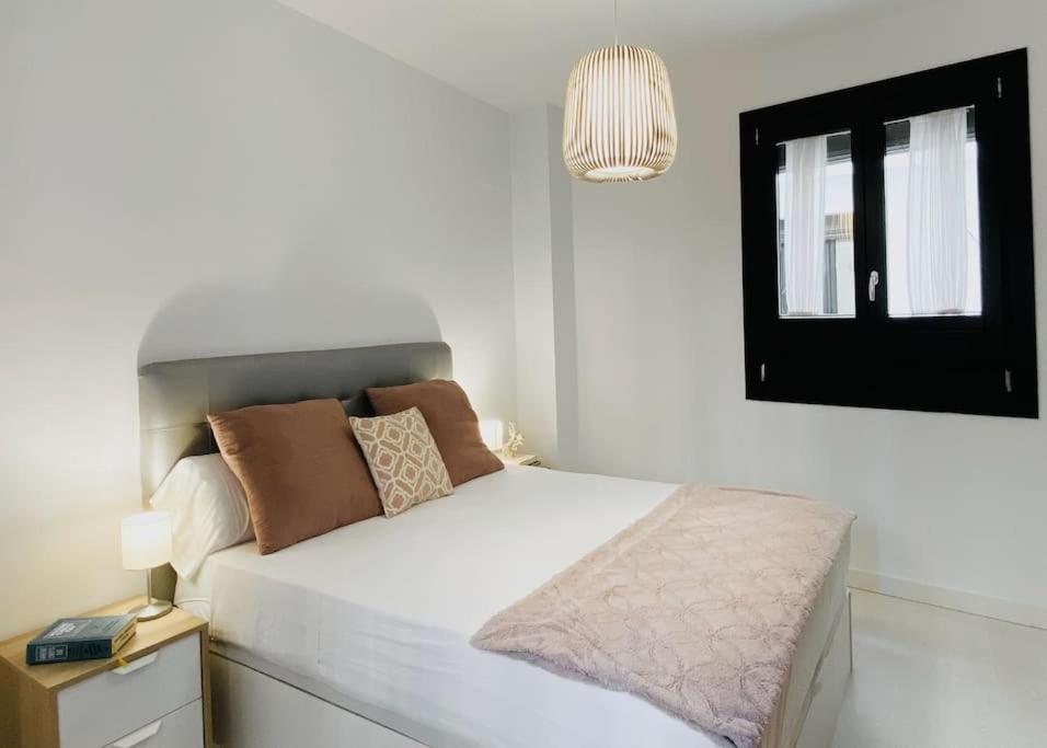 Lovely 2-Bed In Granada 1Min To Gran Via De Colon By Sharingco Eksteriør bilde